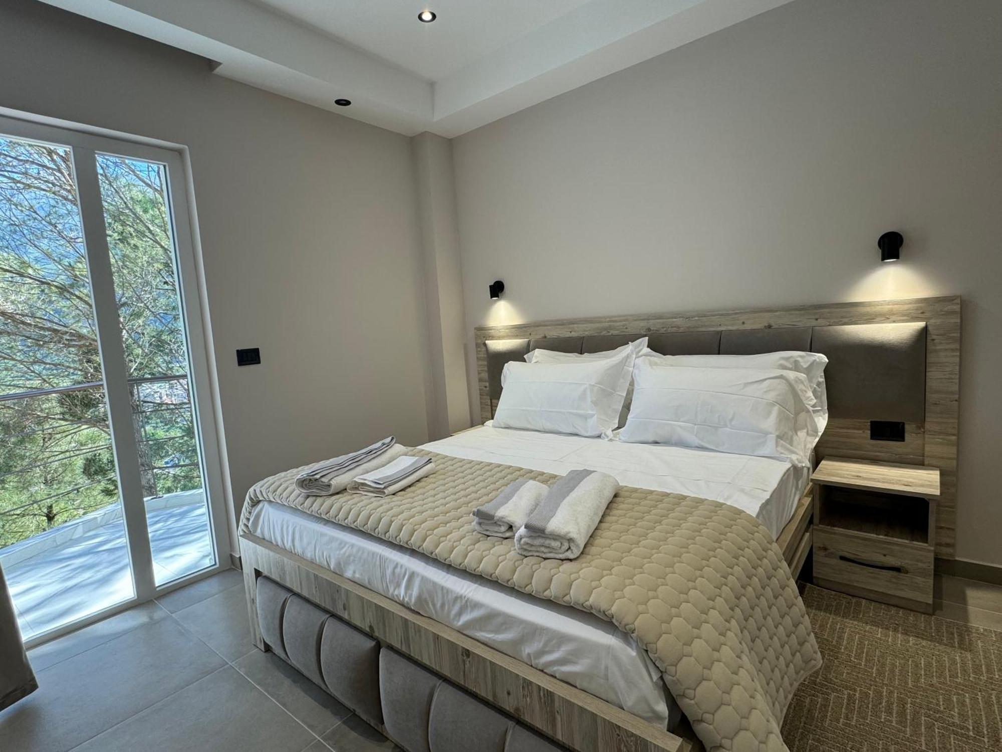 Hotel Kseal Permet Luaran gambar