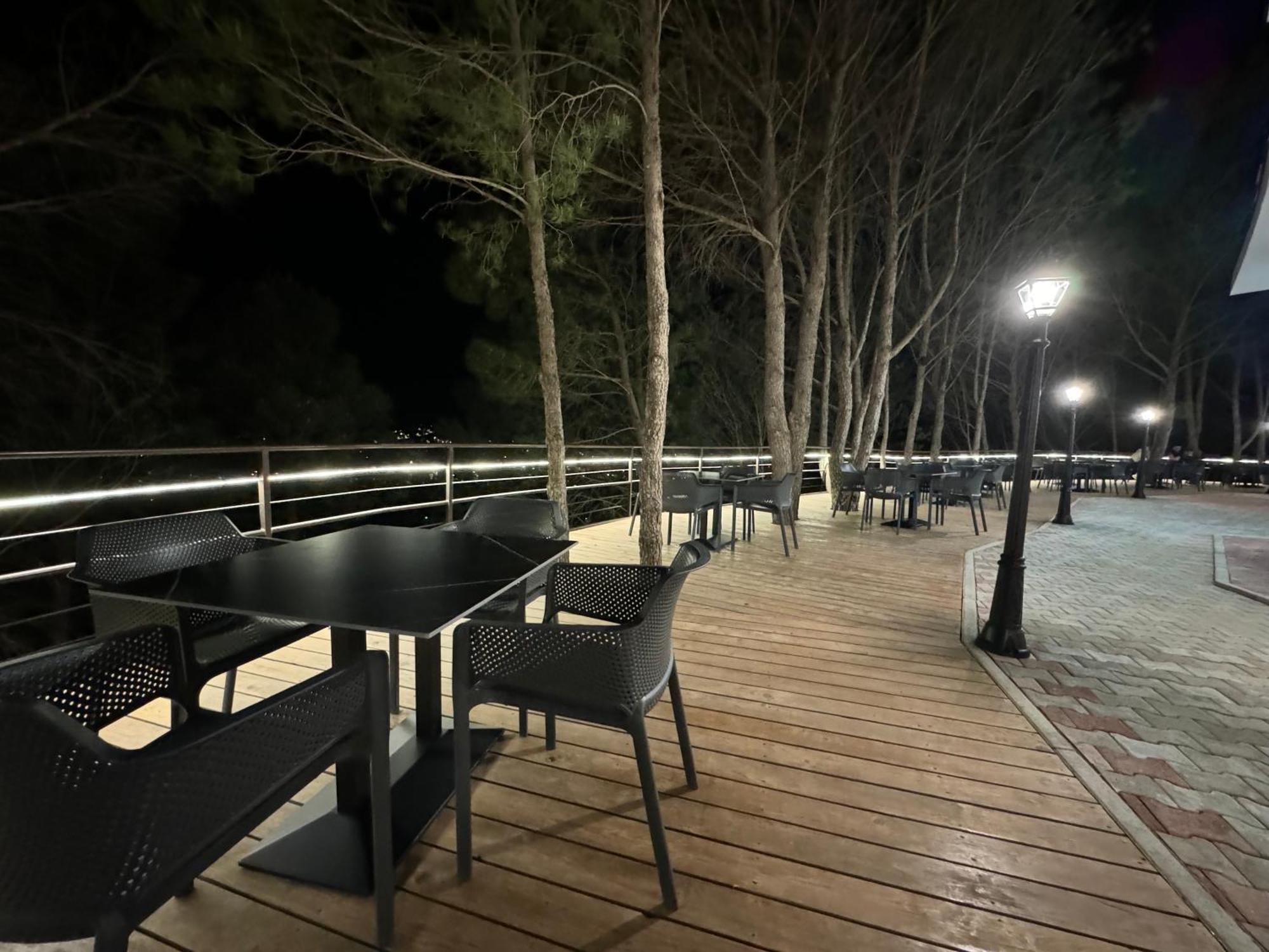 Hotel Kseal Permet Luaran gambar