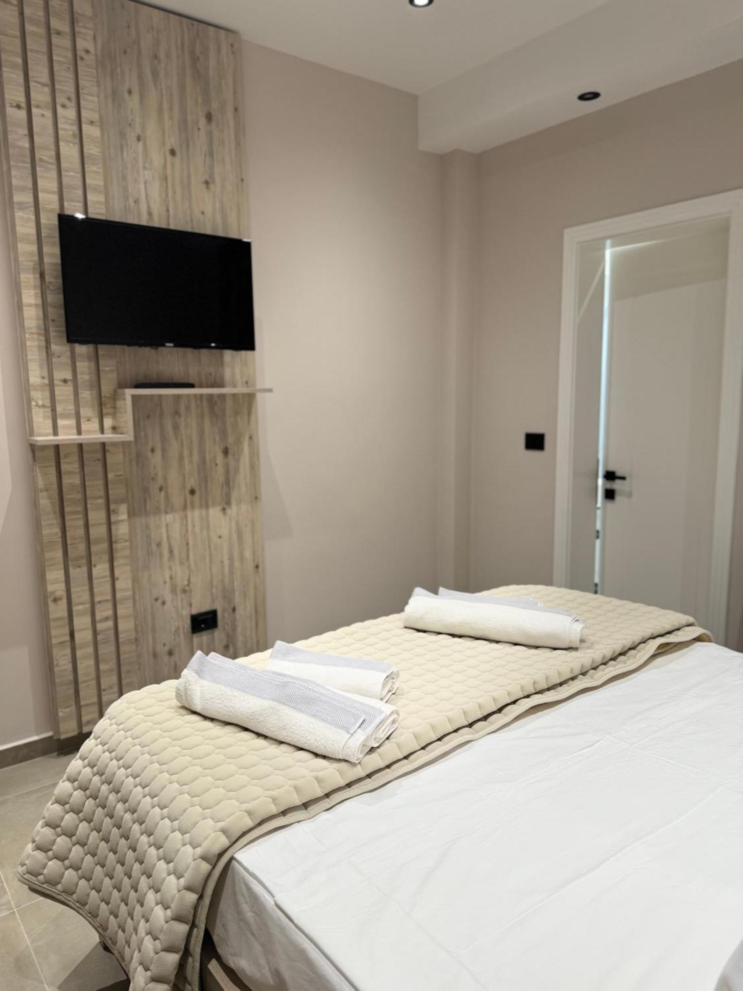 Hotel Kseal Permet Luaran gambar