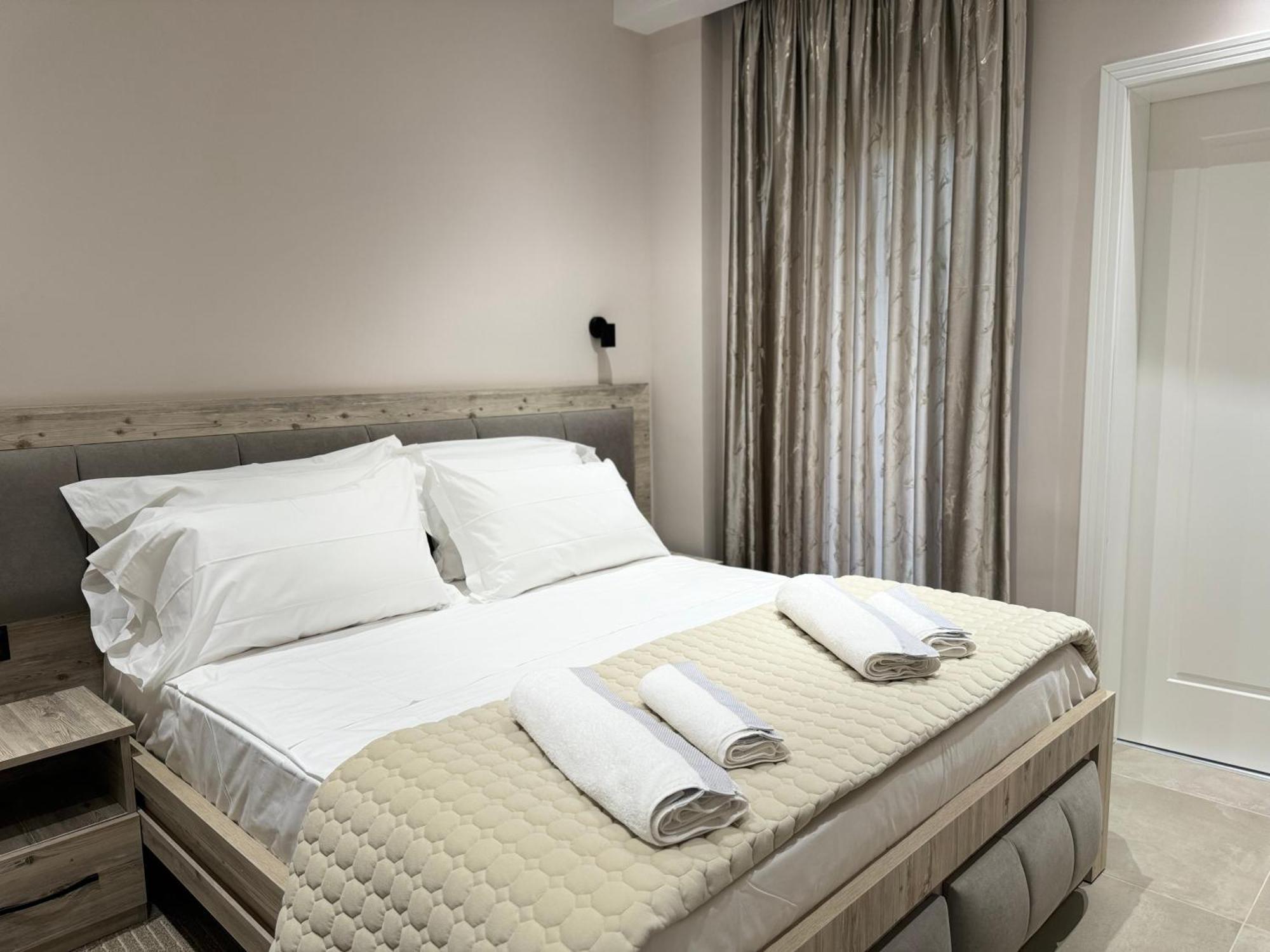 Hotel Kseal Permet Luaran gambar