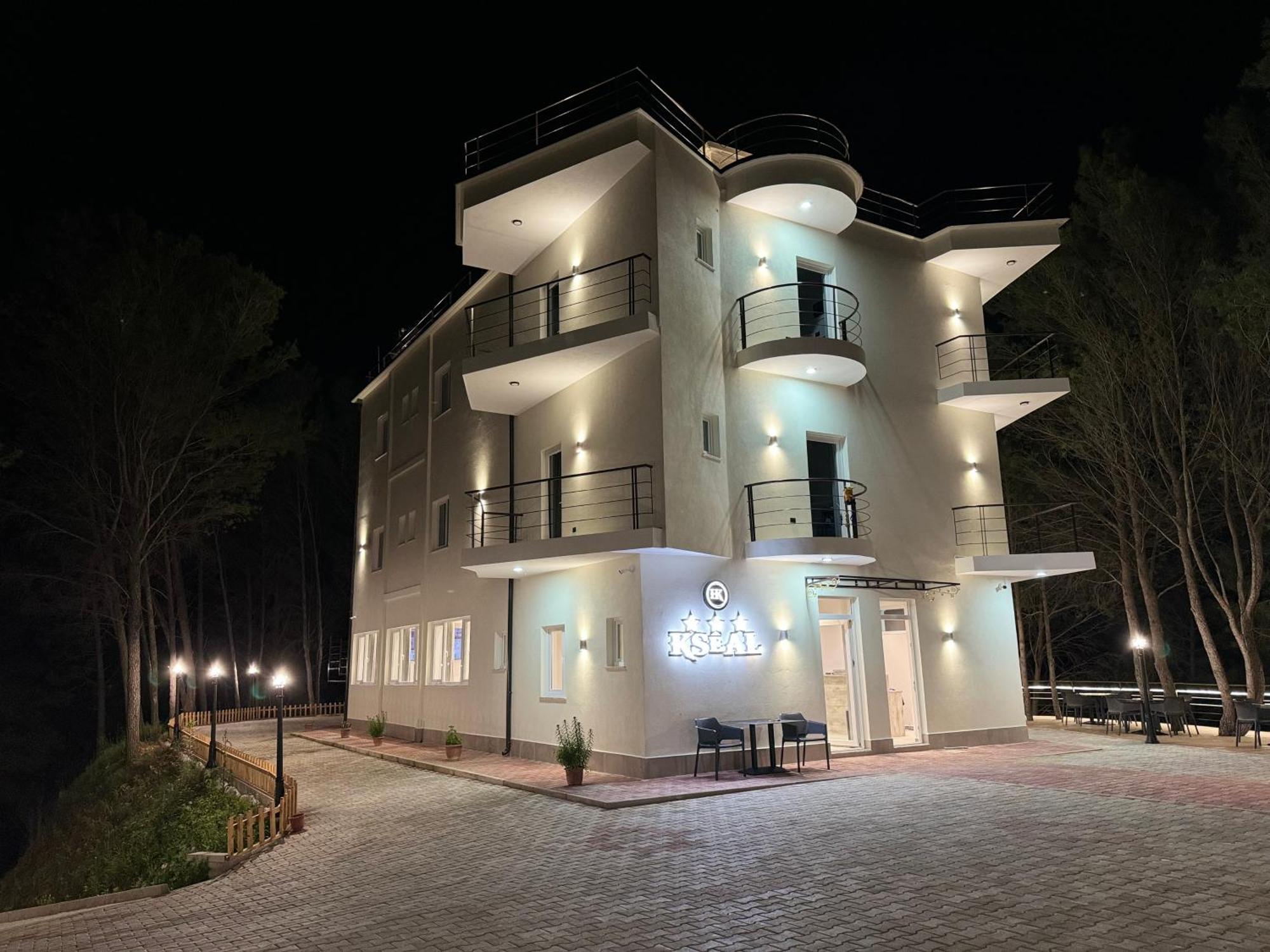 Hotel Kseal Permet Luaran gambar