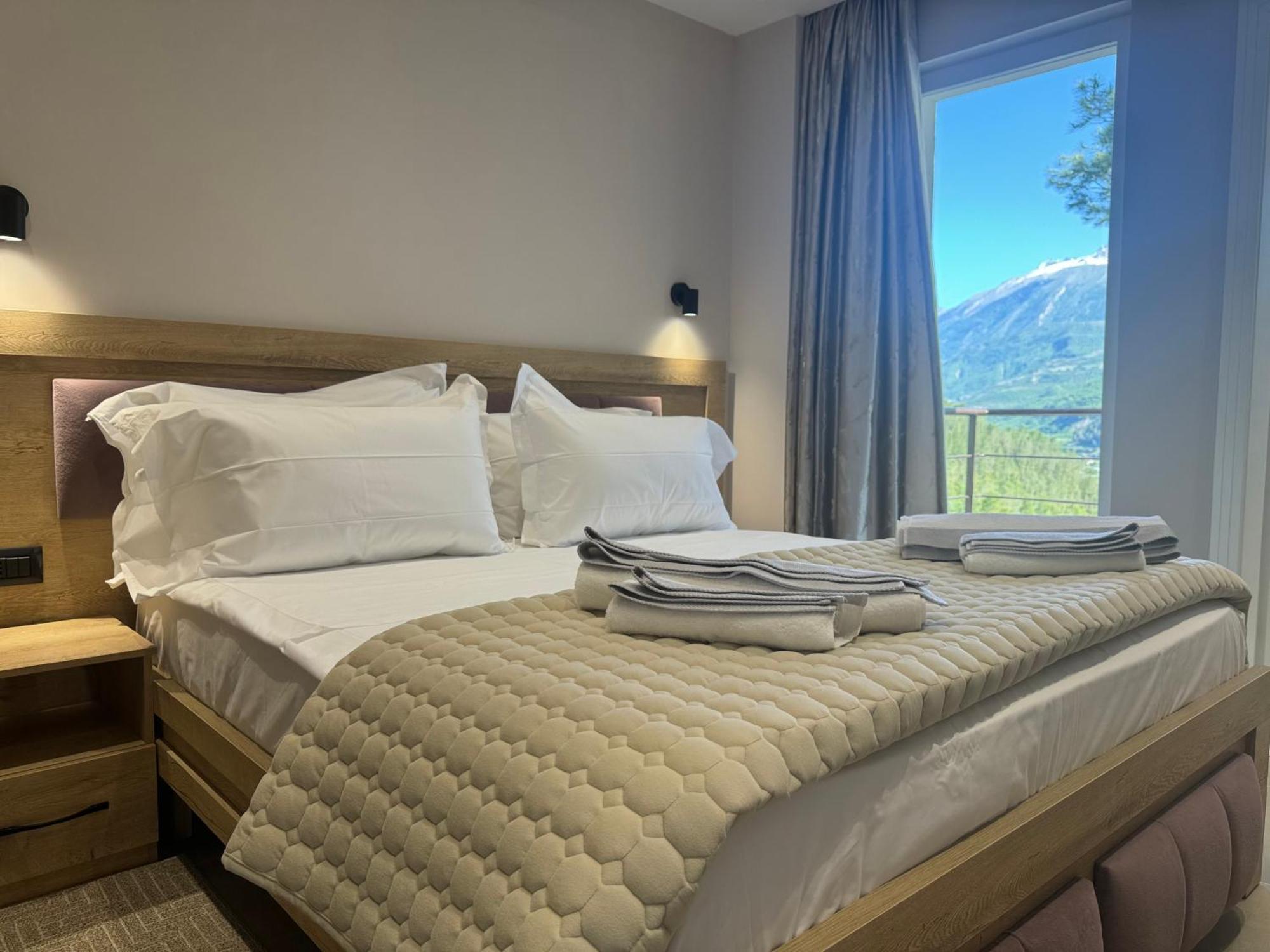 Hotel Kseal Permet Luaran gambar