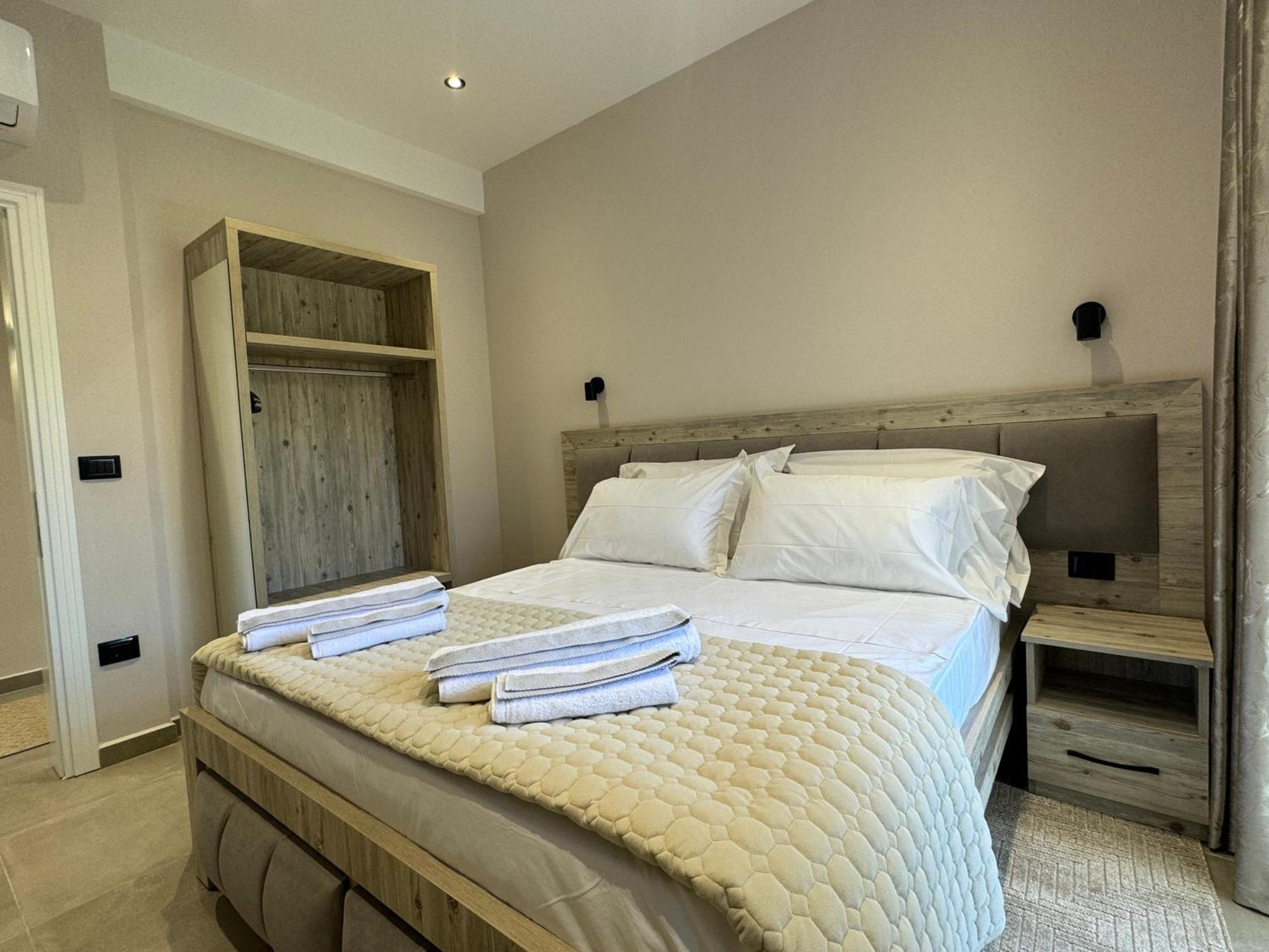 Hotel Kseal Permet Luaran gambar