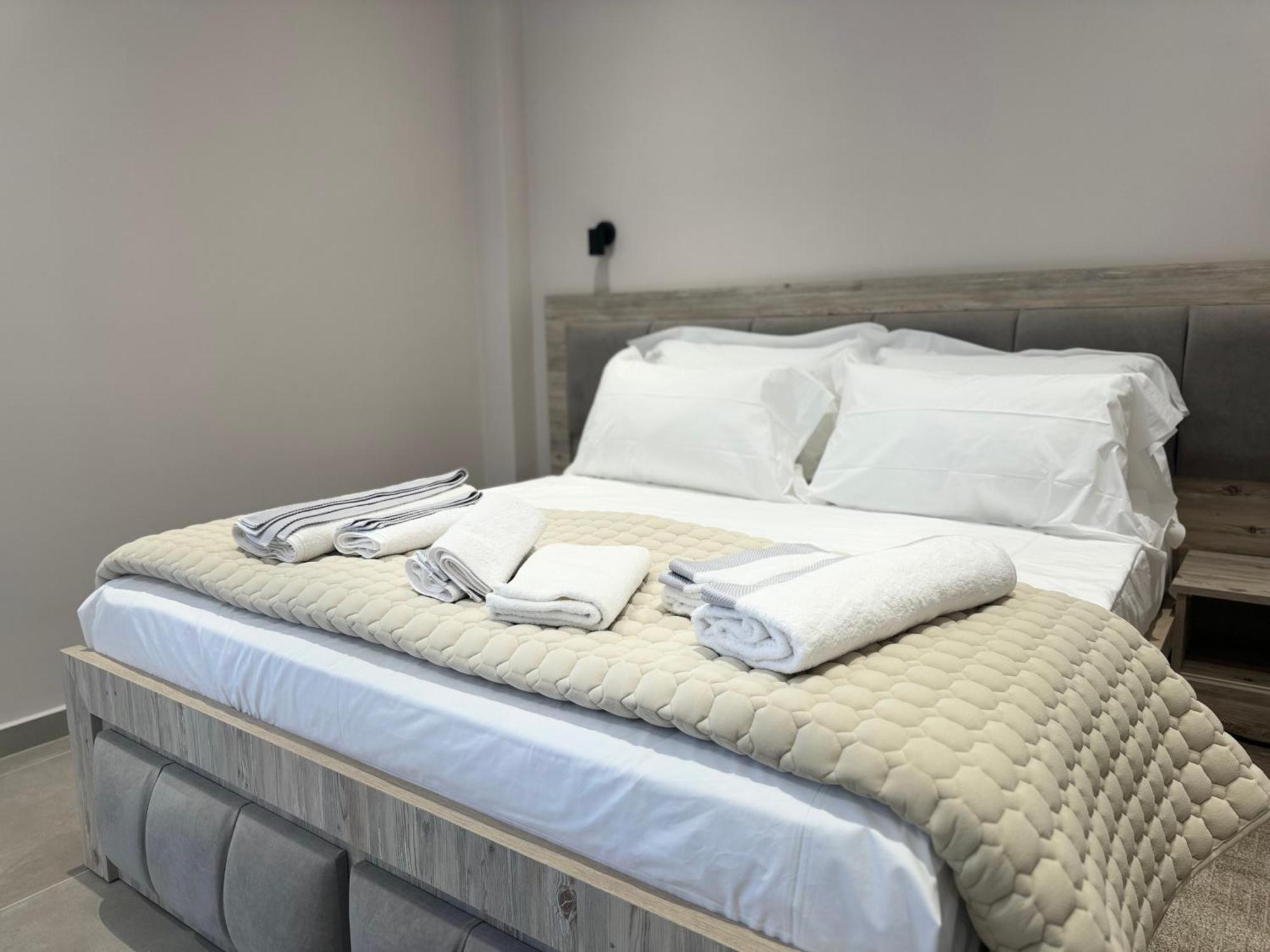 Hotel Kseal Permet Luaran gambar