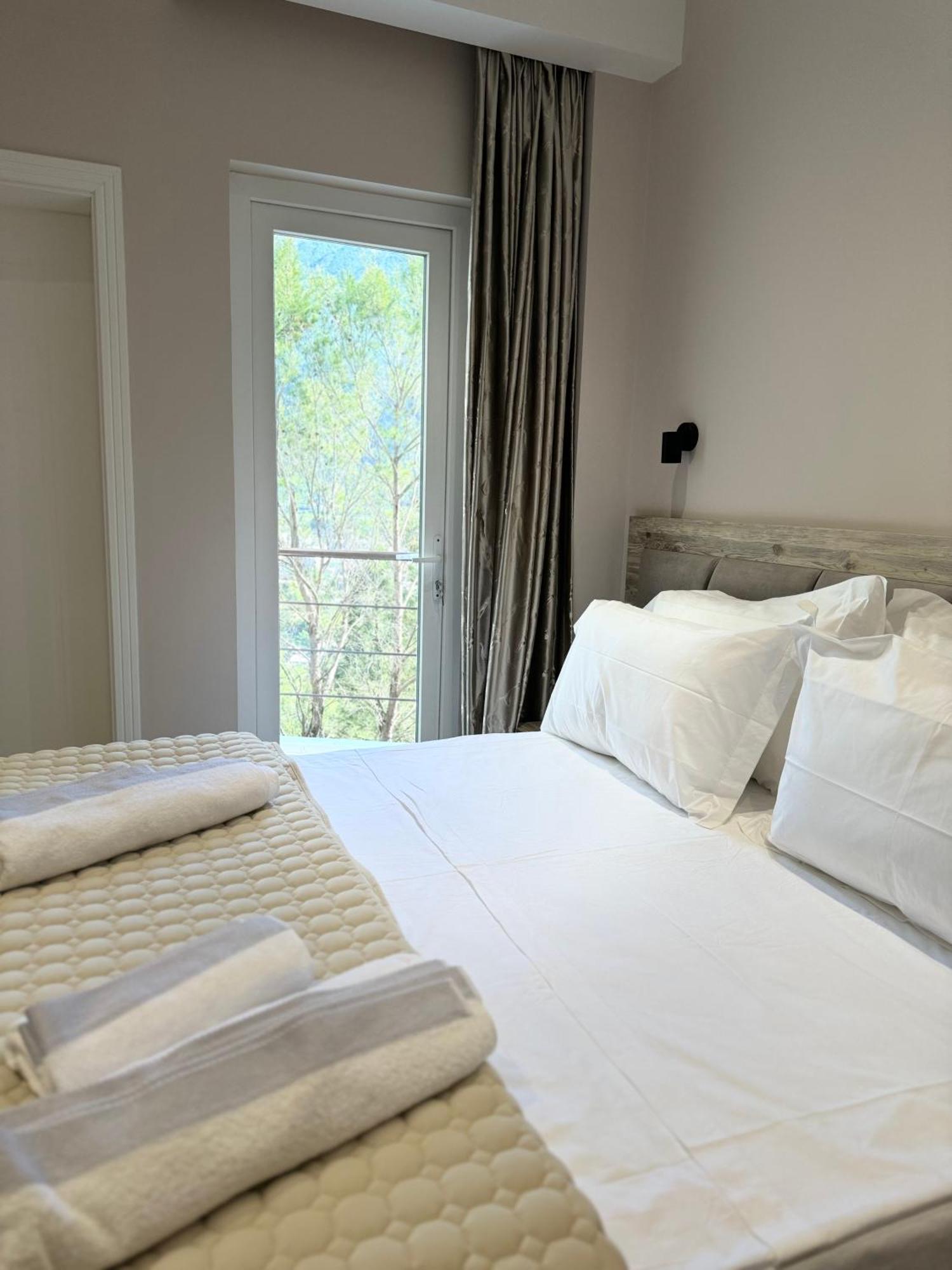 Hotel Kseal Permet Luaran gambar