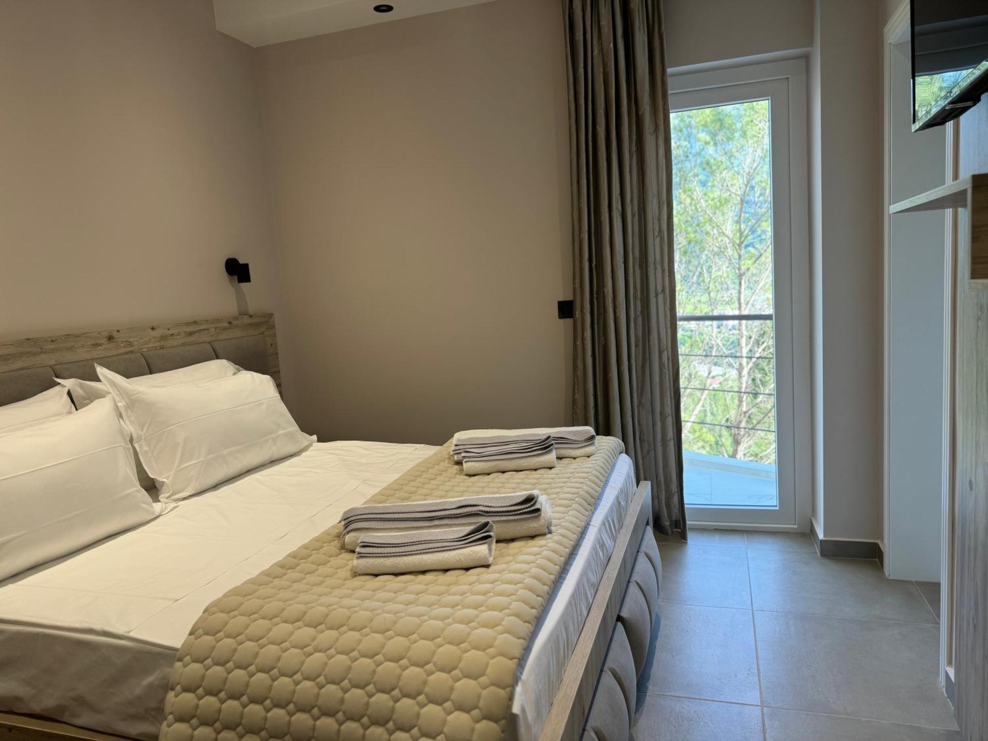 Hotel Kseal Permet Luaran gambar