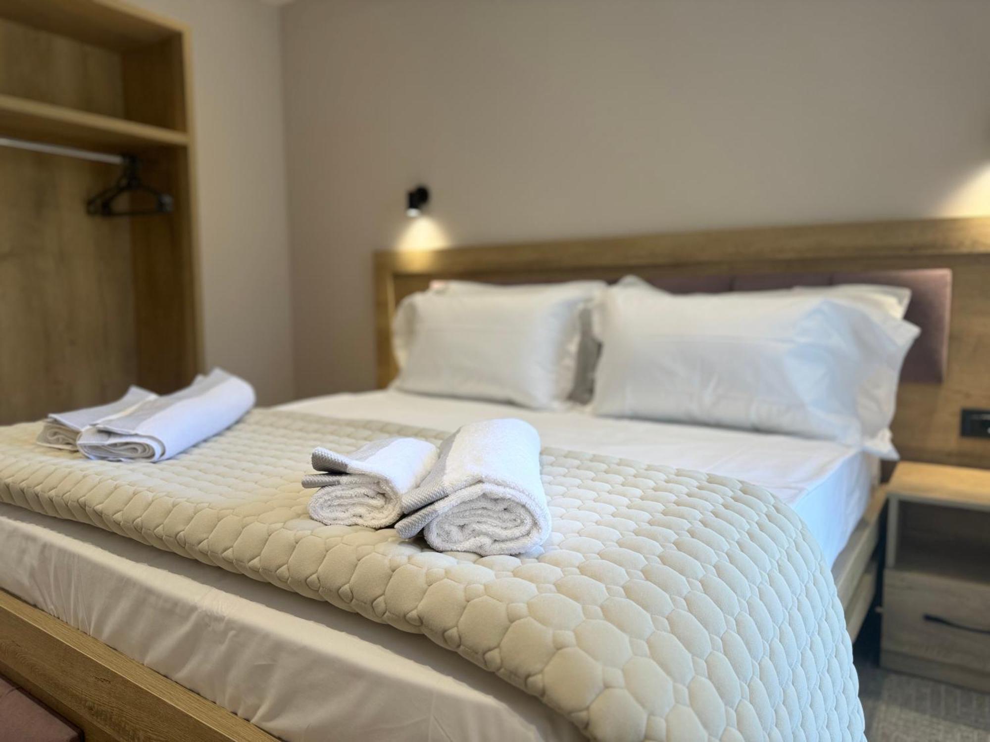 Hotel Kseal Permet Luaran gambar