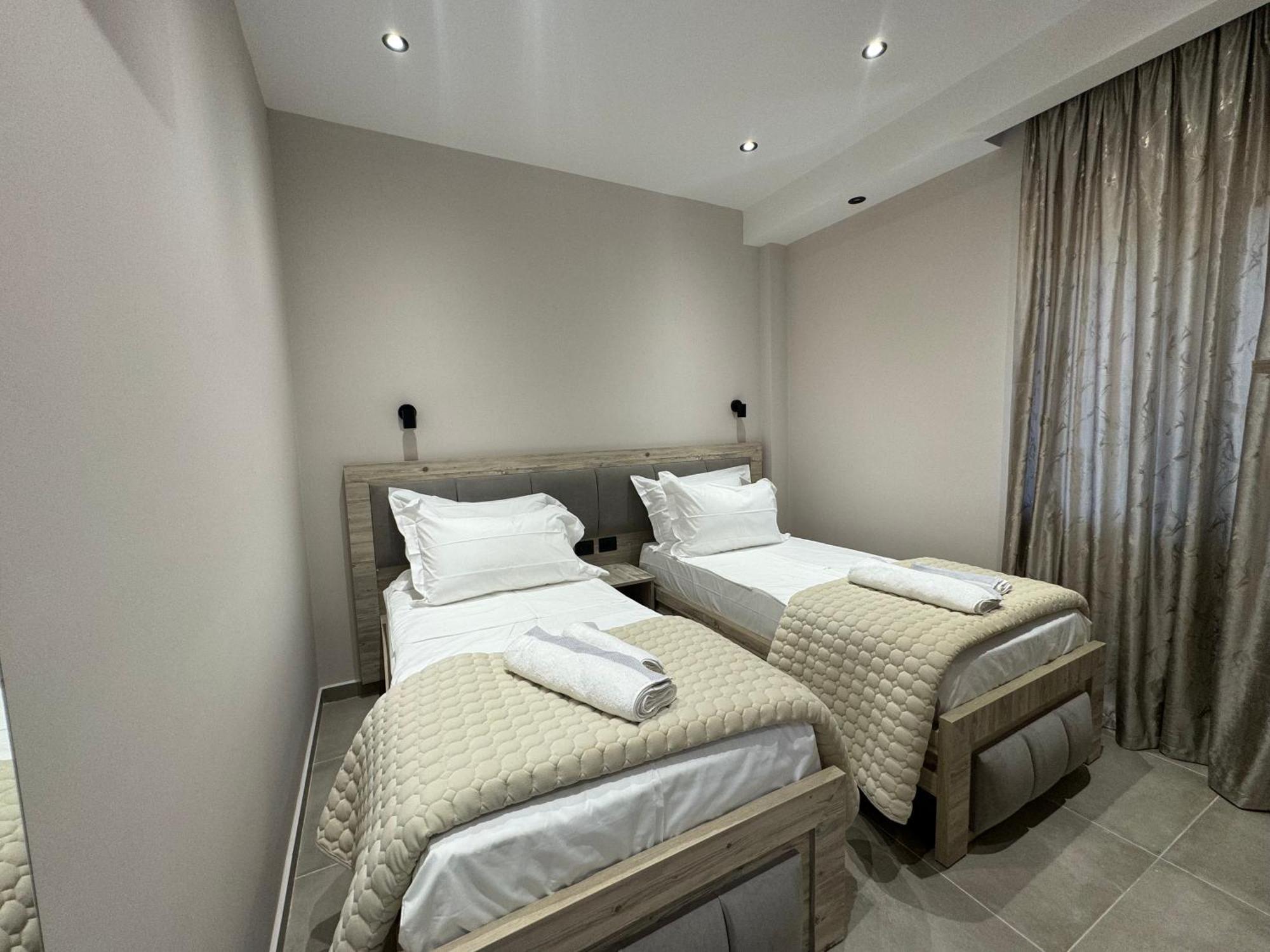 Hotel Kseal Permet Luaran gambar