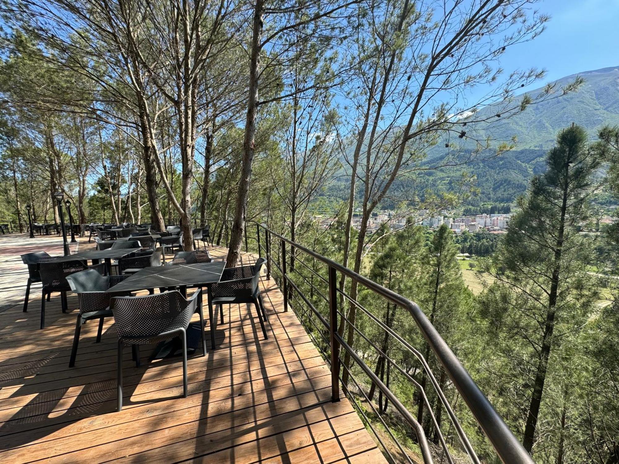 Hotel Kseal Permet Luaran gambar