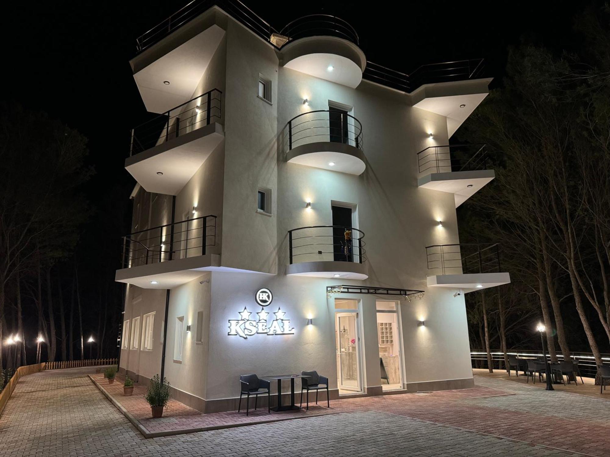 Hotel Kseal Permet Luaran gambar